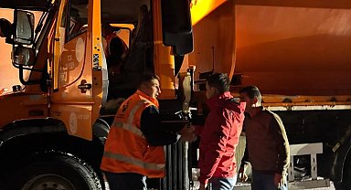 3 bin rakımlı Karabet Geçidi'nde kar yağışı etkili oldu