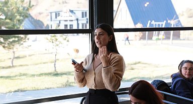 'Biz Bir Aileyiz' Projesinde öğrencilerle buluşma