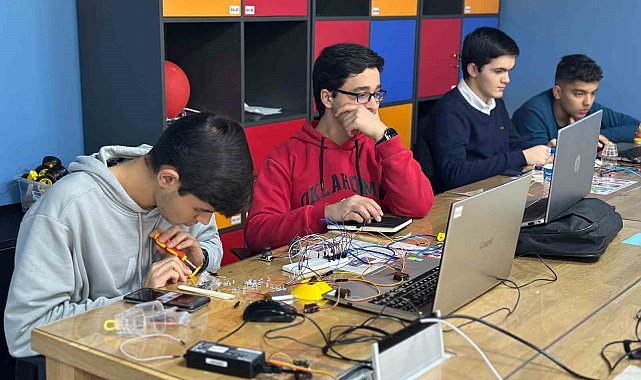 'Deneyap Teknoloji Atölyesi'nde çalışmalar sürüyor