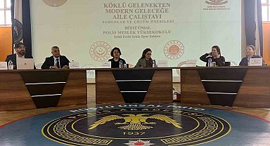 'Köklü Gelenekten Modern Geleceğe' Aile Çalıştayı İzmir'de gerçekleştirildi