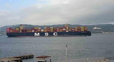 'MSC Türkiye' Çanakkale Boğazı'ndan geçti