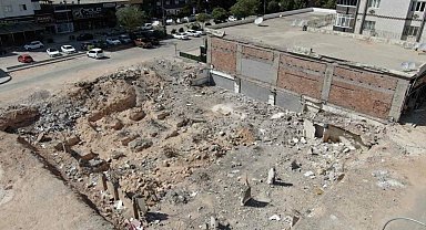 49 kişiye mezar olan Emre Apartmanı davasında 4 sanık tahliye edildi