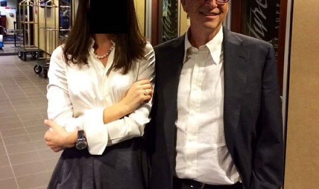 ABD'li Demokratlar, cinsel istismar suçlusu Epstein dosyasında yer alan 68 yeni fotoğraf yayınlandı