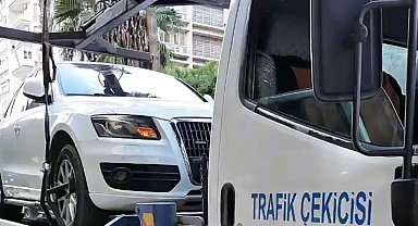 Adana'da engelli park yerlerine araçlarını koyan sürücülere ceza kesildi
