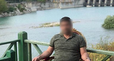 Adana'da torbacı olduğu öne sürülen şahıs canlı yayında intihar etti