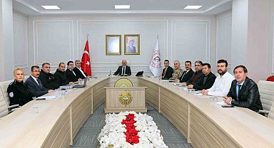 Adıyaman'da ağır ve orta hasarlı yapıların yıkım süreci konuşuldu