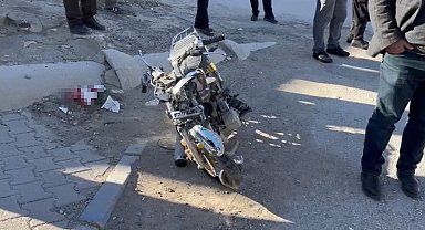 Adıyaman'da motosiklet ile otomobil çarpıştı: 1 yaralı