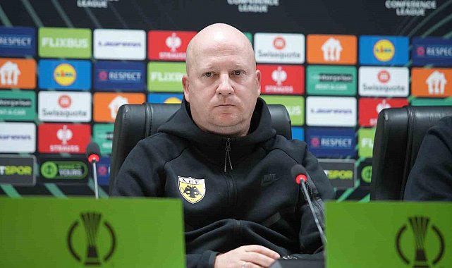 AEK Teknik Direktörü Nikolic: "Avrupa'da devam etmek için Samsunspor maçı çok önemli"
