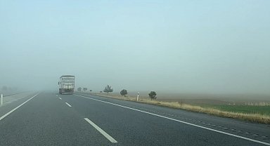 Afyonkarahisar'da sisli hava etkili oldu