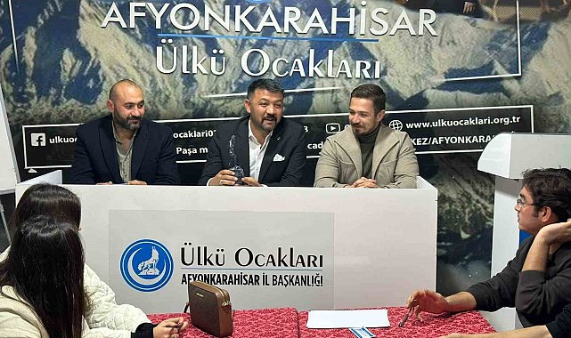 Afyonkarahisar'da Türk Dünyası ve Türk Tarihi konulu bilgi yarışması düzenledi