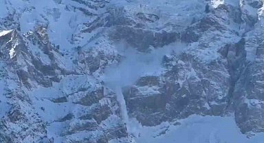 Ağrı Dağı'nda çığ düştü