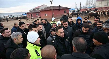 Ağrı Emniyet Müdürü Göksel Önder, Hayvan Borsasını ziyaret etti