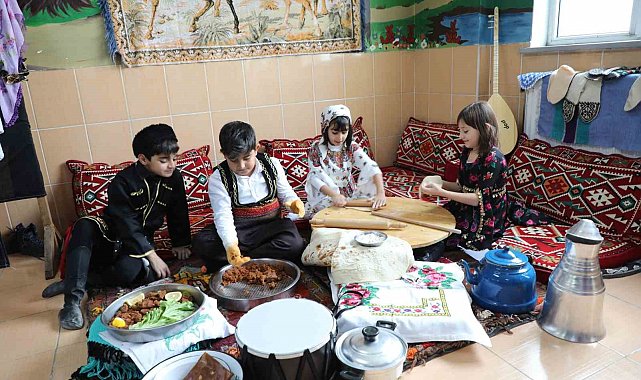 Ağrı'da Tutum, Yatırım ve Türk Malları Haftası etkinliği düzenlendi