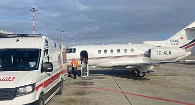 Ağrı'da yemek borusu gelişmeyen bebek ambulans uçakla Elazığ'a sevk edildi