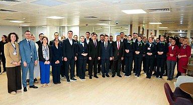 AJet Yönetim Kurulu Başkanı Bolat: "AJet ve Türk Hava Yolları sadece birer havayolu şirketi değil, aynı zamanda Türkiye'nin dünyaya açılan yüzü^"