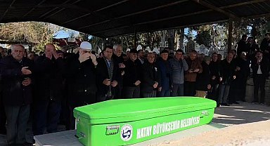 Akdeniz'e açılıp, cansız bedeni Kıbrıs'ta bulunan balıkçı, memleketinde son yolculuğuna uğurlandı