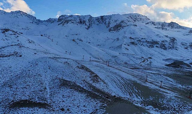 Akdeniz'in incisi Davraz Kayak Merkezi kar hasretiyle sezona başladı