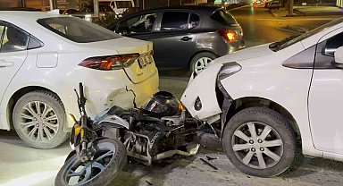 Aksaray'da 4 araçlı zincirleme kaza: 1 yaralı