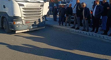 Alaplı'da karşı yola geçmeye çalışan çocuğa tır çarptı: 1 yaralı