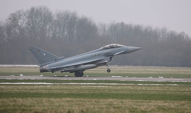 Almanya, Polonya'ya yaklaşık 150 asker ve Eurofighter savaş uçağı konuşlandırdı