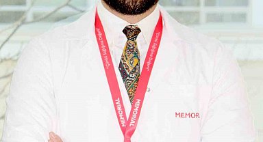 Altın iğneyle daha canlı bir cilde sahip olabilirsiniz