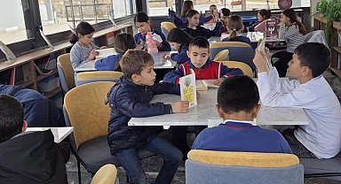 Altıntaş'ta kitap okuma etkinliği