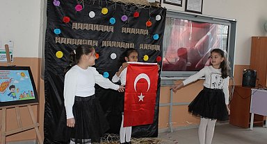 Altıntaş'ta "Çocuk Şiirleri Okumaları" etkinliği düzenlendi