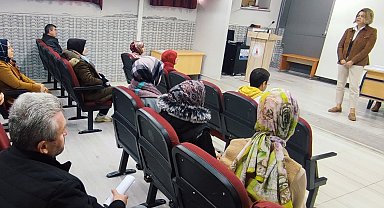 Altıntaş'ta YKS başarısını artırmaya yönelik veli toplantısı