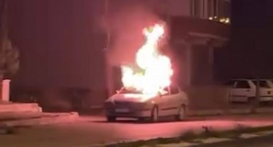 Amasya'da seyir halindeki otomobil alevlere teslim oldu