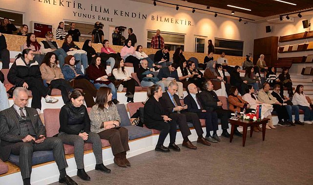 Anadolu Üniversitesi'nde 'Yapay Zekâ ve Sağlık' semineri düzenlendi