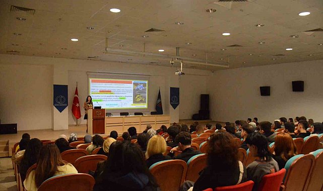 Anadolu Üniversitesi'nde "Doğada ve Sanatta Taklit" semineri düzenlendi