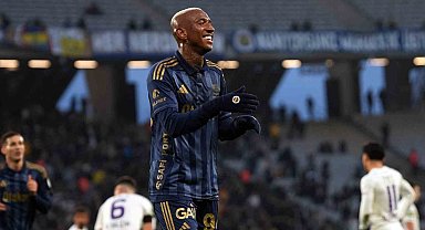 Anderson Talisca gollerine devam etti