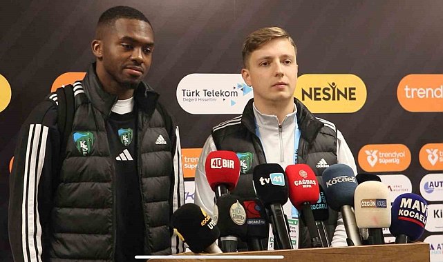 Anfernee Dijksteel: "Galibiyet alamadığımız için herkeste hayal kırıklığı var"