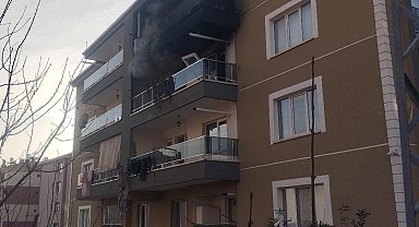 Ankara'da ev yangını paniğe neden oldu