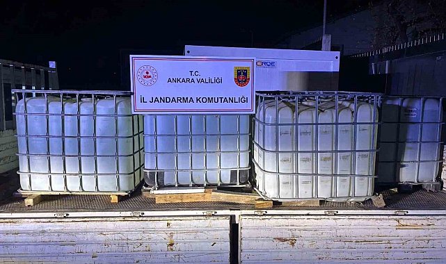 Ankara'da yasa dışı etil alkol ticareti yapan 2 kişi gözaltına alındı