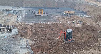 Antakya Belediyesi'nin yeni hizmet binası yükseliyor