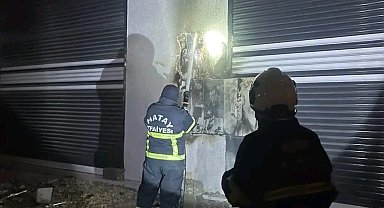 Antakya'da elektrik panosu yandı