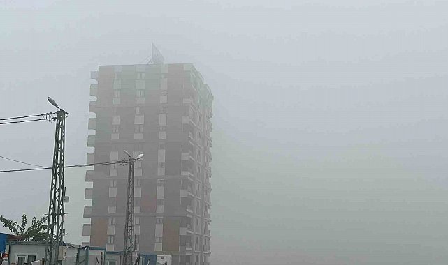 Antakya'da sis etkili oldu