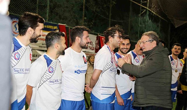 Antalya Sağlıkspor, 24. Geleneksel Futbol Turnuvası'nın şampiyonu oldu