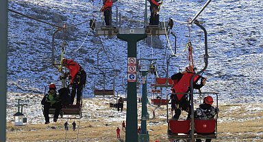 Antalya'da gerçeği aratmayan teleferik kurtarma tatbikatı