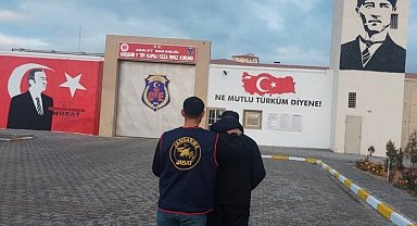 Aranan şahıs JASAT ekiplerine yakalandı