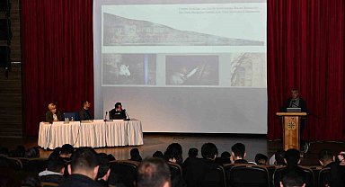 Ardahan'da, 'Doğu Anadolu'da arkeolojik kazılar, kronolojik süreçler ve kültür politikaları' paneli