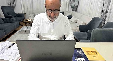 Arıcı Cevat 50'sinde üniversite okudu, 60'ında kitap kaleme aldı