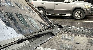 Arnavutköy'de beklenen kar yağışı başladı