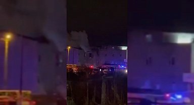 Arnavutköy'de iş yeri alevlere teslim oldu: 1'i ağır 3 yaralı