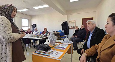 Aslanapa'da Çini Kursu ilgi görüyor