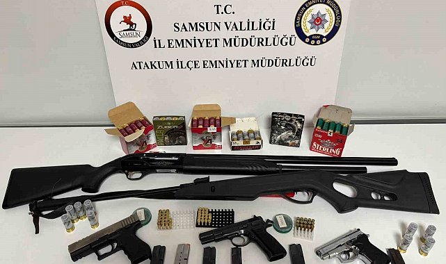 Atakum'da ruhsatsız silah ve mühimmat ele geçirildi