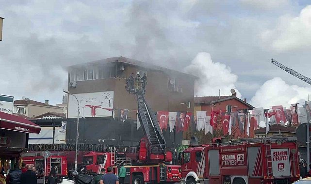 Ataşehir'de korkutan yangın: Mahsur kalan iki kişi kurtarıldı