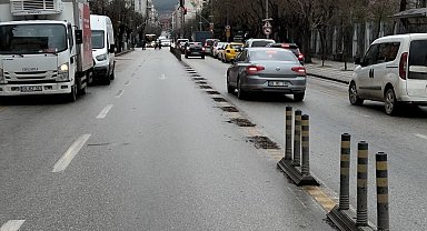 Atatürk Caddesi'nde dubalar azaltıldı ama şikayetler çözüm bulmadı