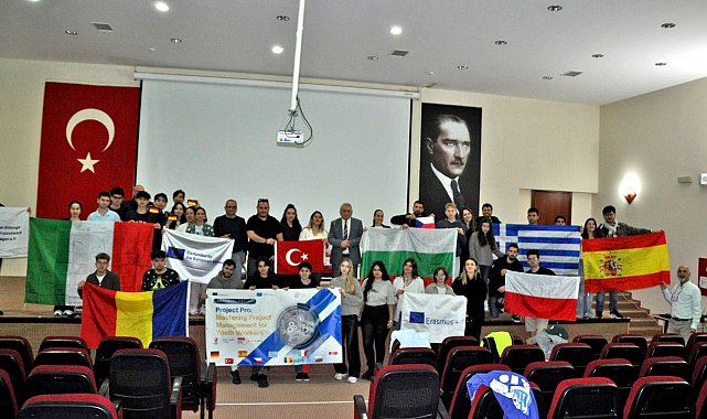 Avrupa'nın 9 ülkesinden gençler Çeşme'de buluştu